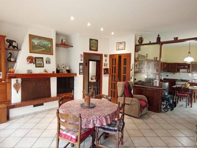 Villa Schiera in vendita a Pieve Di Sinalunga, Toscana