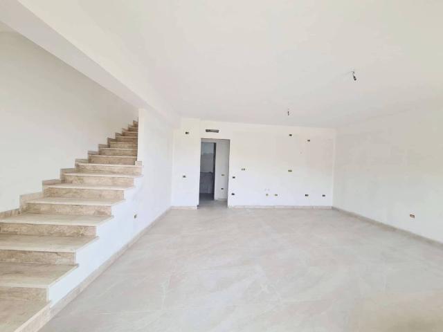 Villa Schiera in vendita a Sinnai, Sardigna/Sardegna