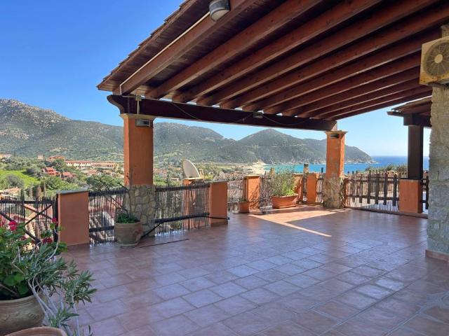 Villa Schiera in vendita a Sinnai, Sardigna/Sardegna