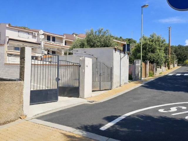 Villa Schiera in vendita a Sinnai, Sardigna/Sardegna