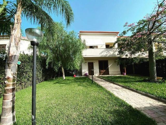 Villa Schiera in vendita a Siracusa, Sicilia