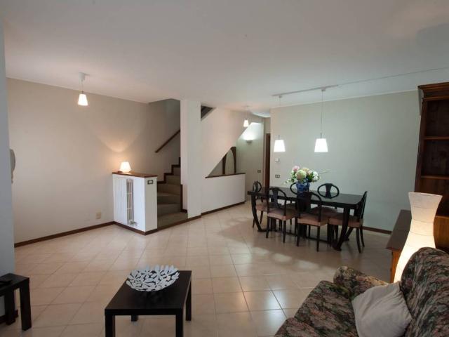 Villa Schiera in vendita a Lugana, Sirmione
