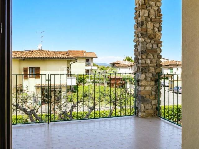 Villa Schiera in vendita a Lugana, Sirmione