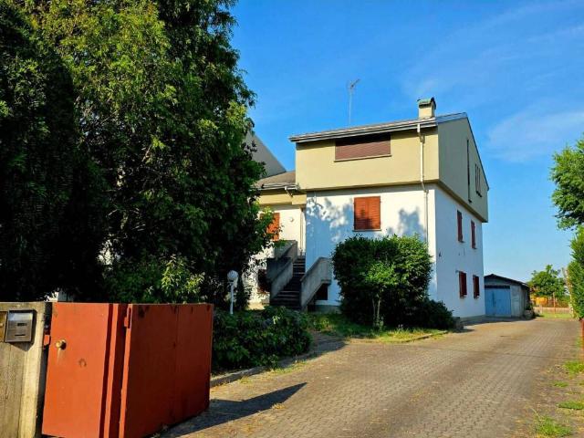 Villa Schiera in vendita a San Secondo Parmense, Parma