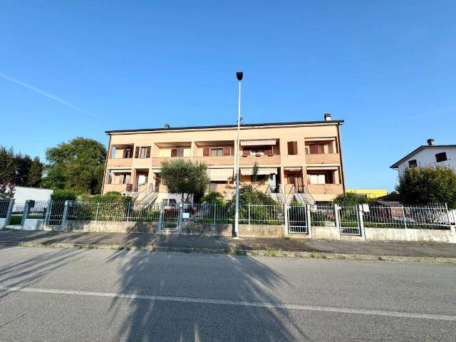 Villa Schiera in vendita a Sissa Trecasali, San Quirico Trecasali