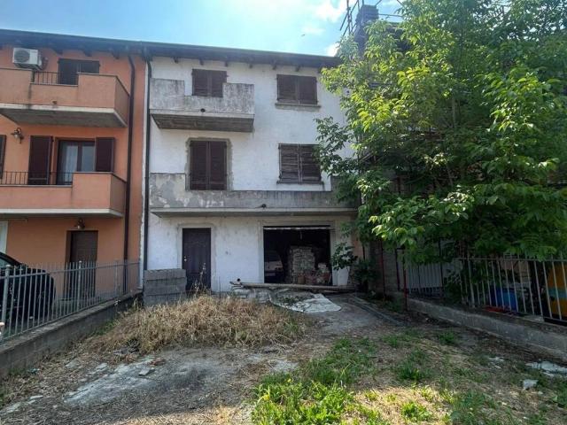 Villa Schiera in vendita a Sissa Trecasali, Sissa