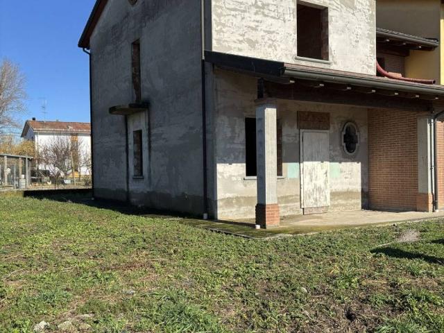 Villa Schiera in vendita a Sissa Trecasali, Gramignazzo