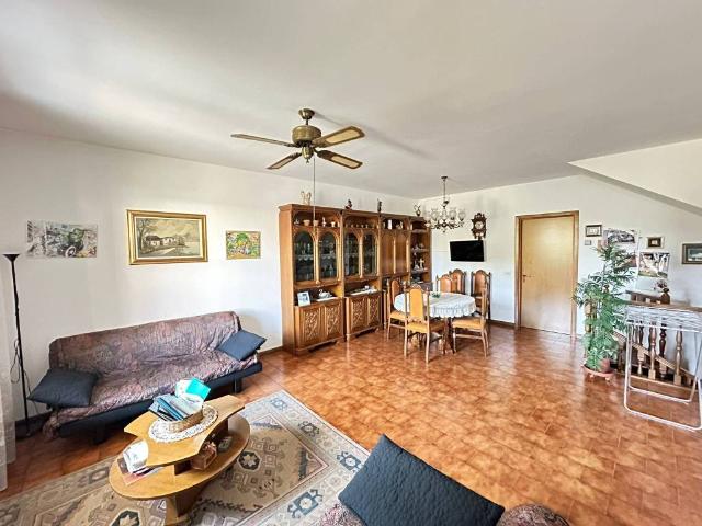 Villa Schiera in vendita a Siziano, Lombardia