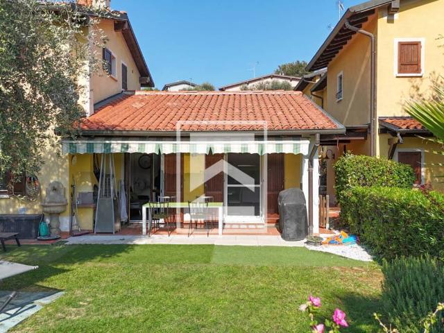 Villa Schiera in vendita a Soiano del Lago, Brescia
