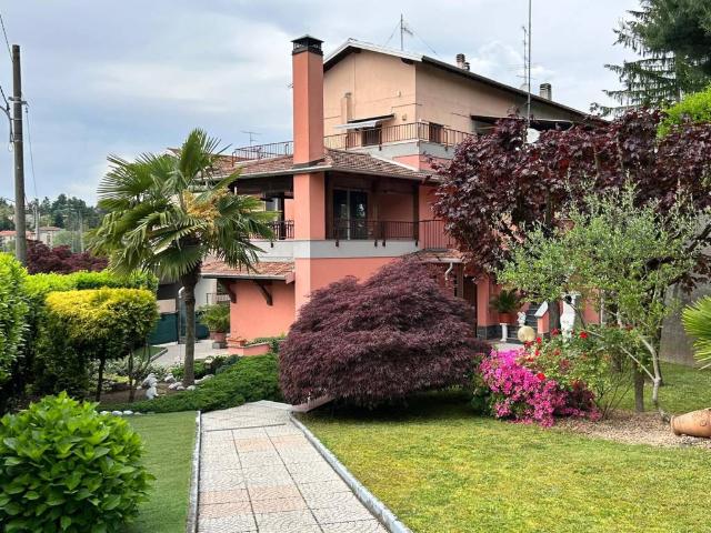 Villa Schiera in vendita a Monte, Solbiate Arno