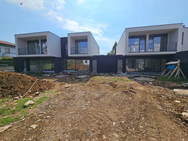 Villa Schiera in vendita a Solbiate con Cagno, Solbiate Comasco