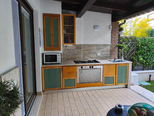 Villa Schiera in vendita a Staffolo, Solferino