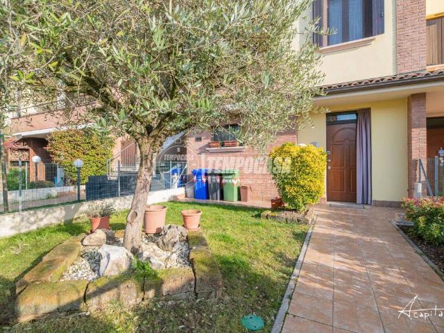 Villa Schiera in vendita a Unione delle Terre d'Argine, Soliera