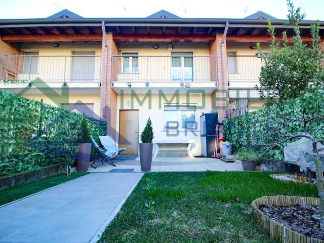 Villa Schiera in vendita a Mezzana, Somma Lombardo
