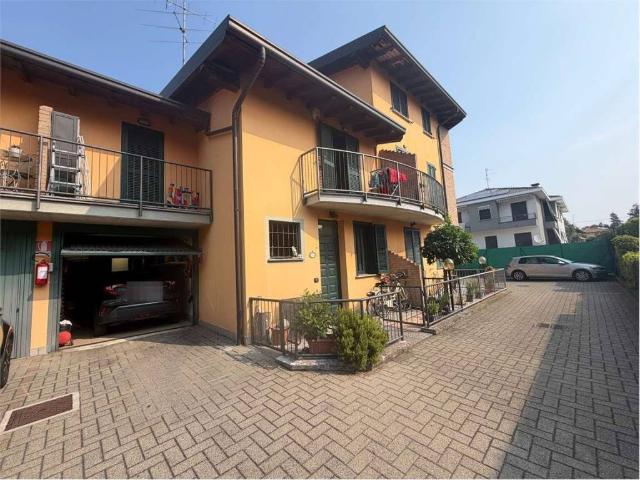 Villa Schiera in vendita a Mezzana, Somma Lombardo
