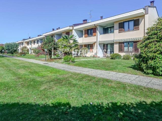Villa Schiera in vendita a Mezzana, Somma Lombardo