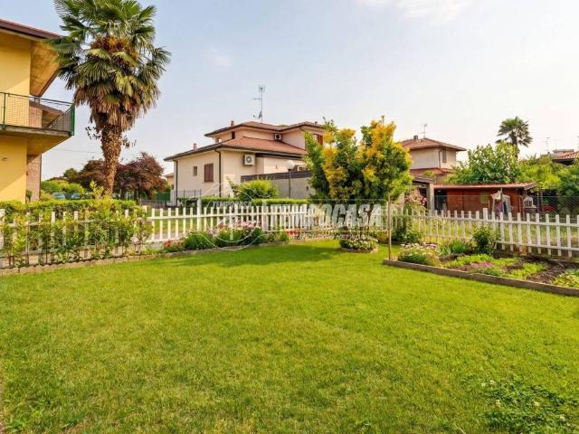 Villa Schiera in vendita a Mezzana, Somma Lombardo