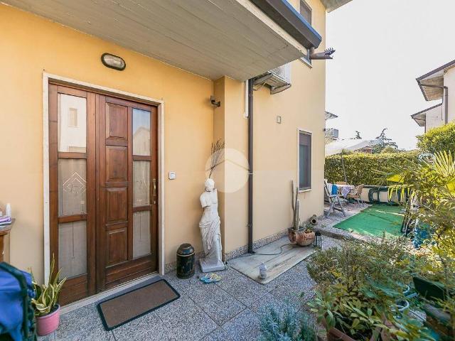 Villa Schiera in vendita a Sommacampagna, Verona