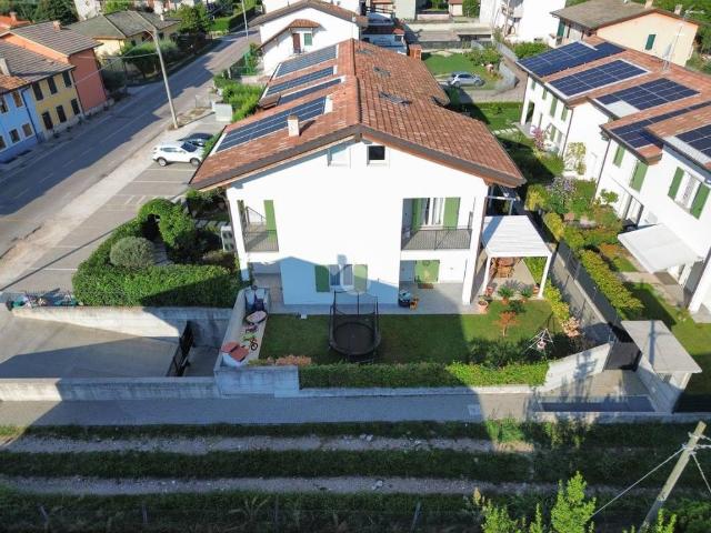 Villa Schiera in vendita a Mancalacqua, Sona