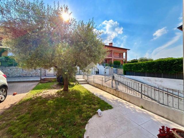 Villa Schiera in vendita a Palazzolo, Sona