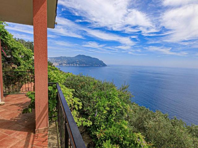 Villa Schiera in vendita a Sant'Apollinare, Sori