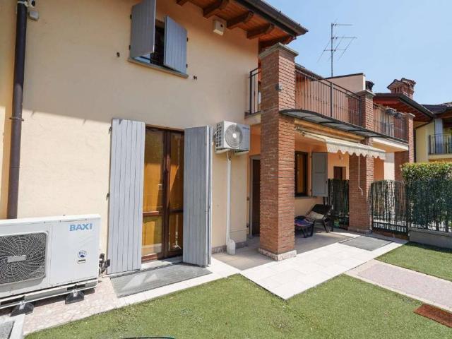 Villa Schiera in vendita a Sotto Il Monte Giovanni, Lombardia