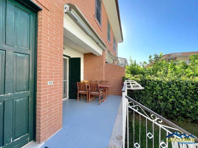 Villa Schiera in vendita a Sperlonga, Latina