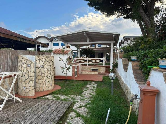 Villa Schiera in vendita a Sperlonga, Lazio