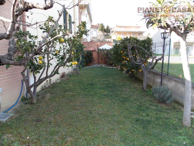 Villa Indipendente in vendita a Marche, Ascoli Piceno