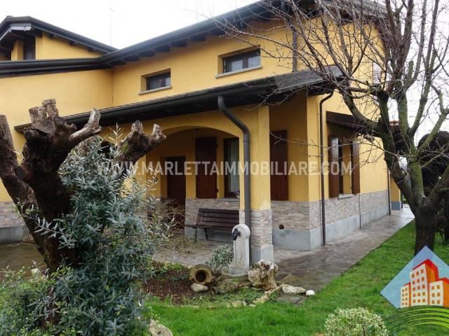 Villa Schiera in vendita a Spino d’Adda, Spino D'adda