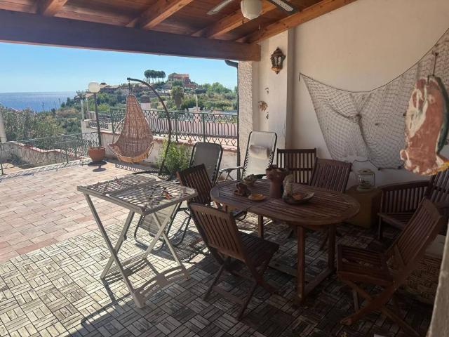 Villa Schiera in vendita a Calabria, Catanzaro