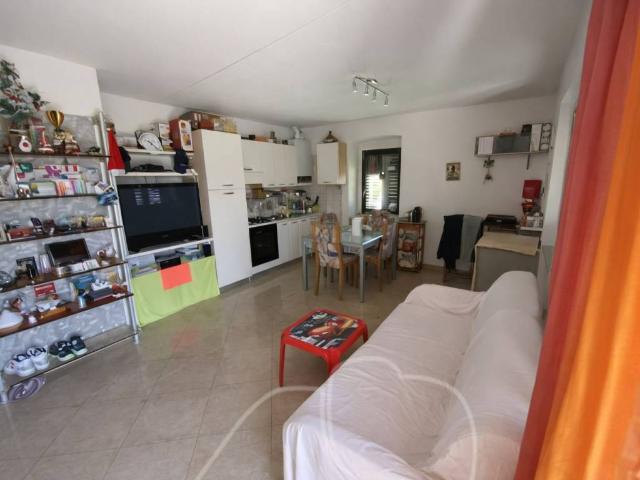 Villa Schiera in vendita a Comunità delle Giudicarie, Stenico
