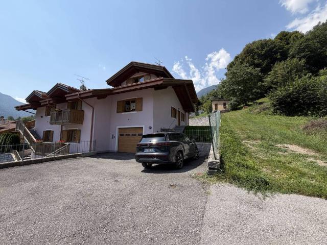 Villa Schiera in vendita a Comunità delle Giudicarie, Strembo