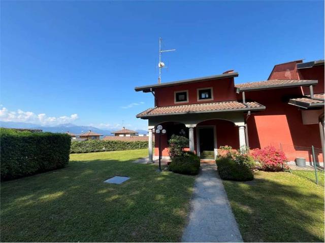Villa Schiera in vendita a Piemonte, Verbano-cusio-ossola