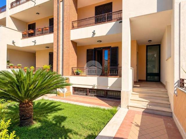 Villa Schiera in vendita a Succivo, Caserta
