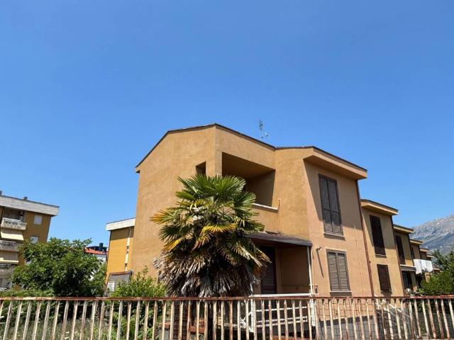 Villa Schiera in vendita a Sulmona, Abruzzo
