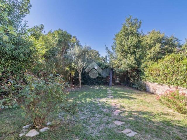 Villa Schiera in vendita a Colle Diana, Sutri