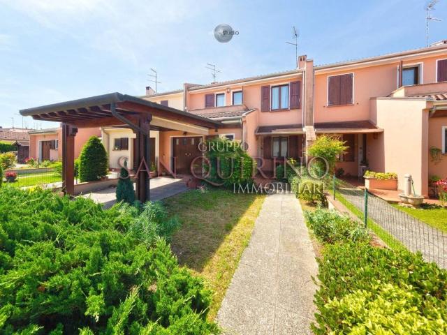Villa Schiera in vendita a Suzzara, Lombardia