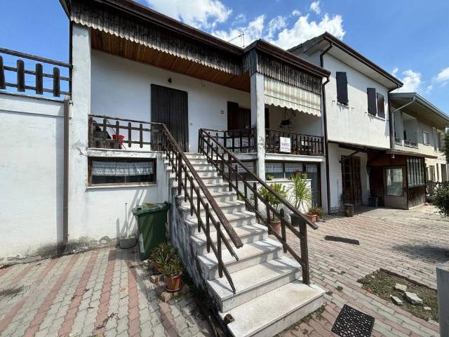 Villa Schiera in vendita a Taglio Di Po, Veneto