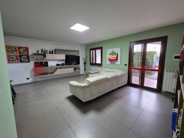 Villa Schiera in vendita a Lama, Puglia