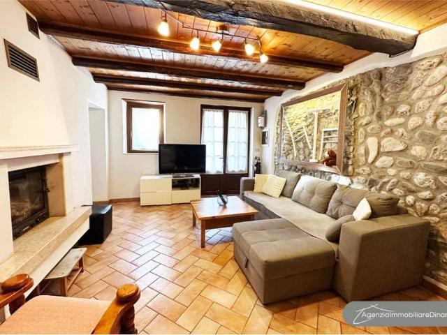 Villa Schiera in vendita a Tarzo, Veneto