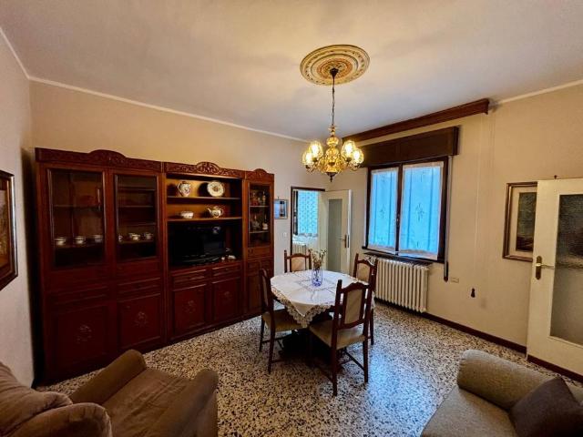 Villa Schiera in vendita a Tavernole sul Mella, Brescia