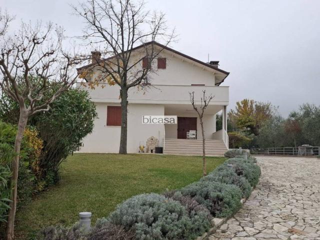 Villa Schiera in vendita a Marche, Pesaro E Urbino