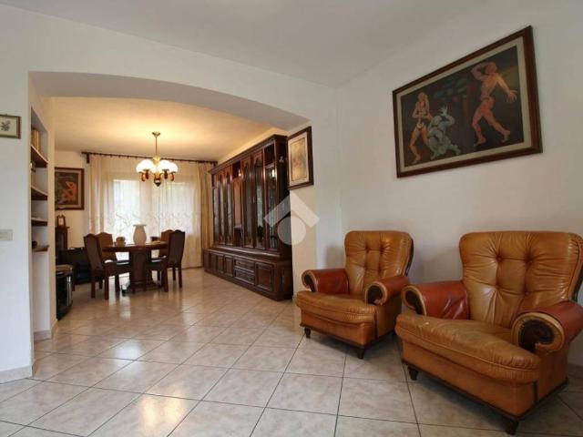 Villa Schiera in vendita a Colleatterrato alto, Teramo