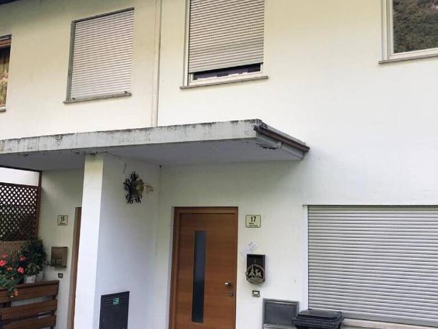 Villa Schiera in vendita a Überetsch-Unterland - Oltradige-Bassa Atesina, Terlano - Terlan