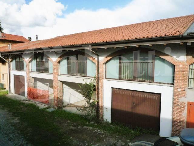 Villa Schiera in vendita a Ternate, Lombardia