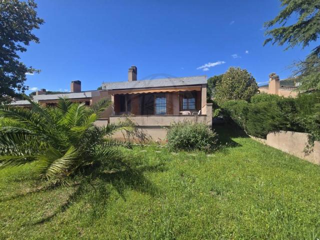 Villa Schiera in vendita a Borgo Rivo, Terni