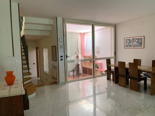 Villa Schiera in vendita a Campomaggiore II, Terni