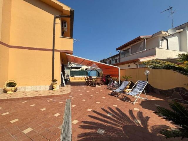 Villa Schiera in vendita a Terracina, Lazio