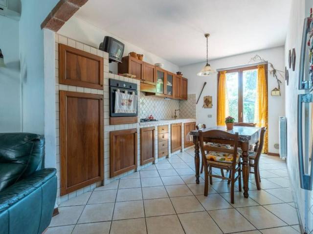 Villa Schiera in vendita a Terricciola, Toscana